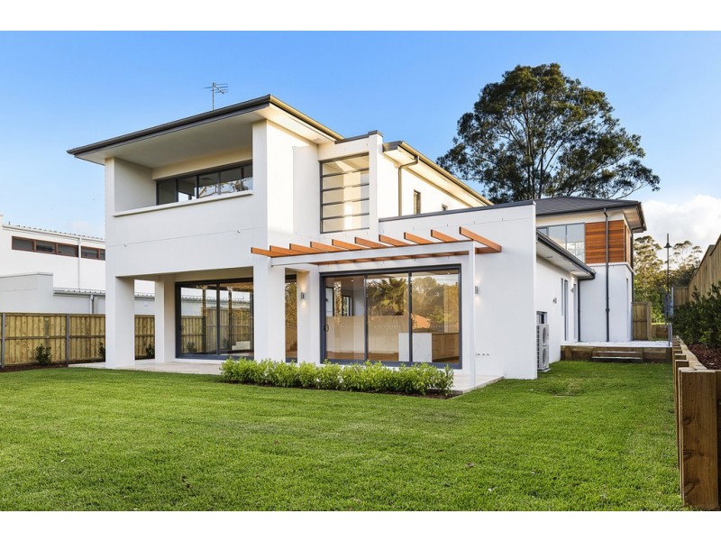 8 St Columbans Green, Turramurra NSW 2074