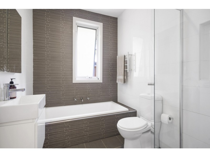 12 Fitzpatrick Avenue East, Frenchs Forest NSW 2086