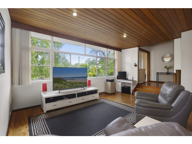 22 Calca Crescent, Forestville NSW 2087