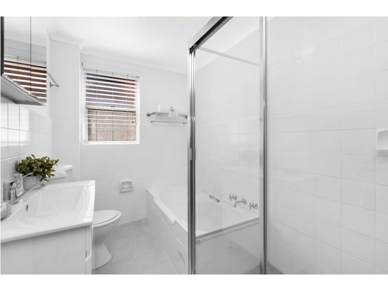 4/2 Greenwood Place, Freshwater NSW 2096