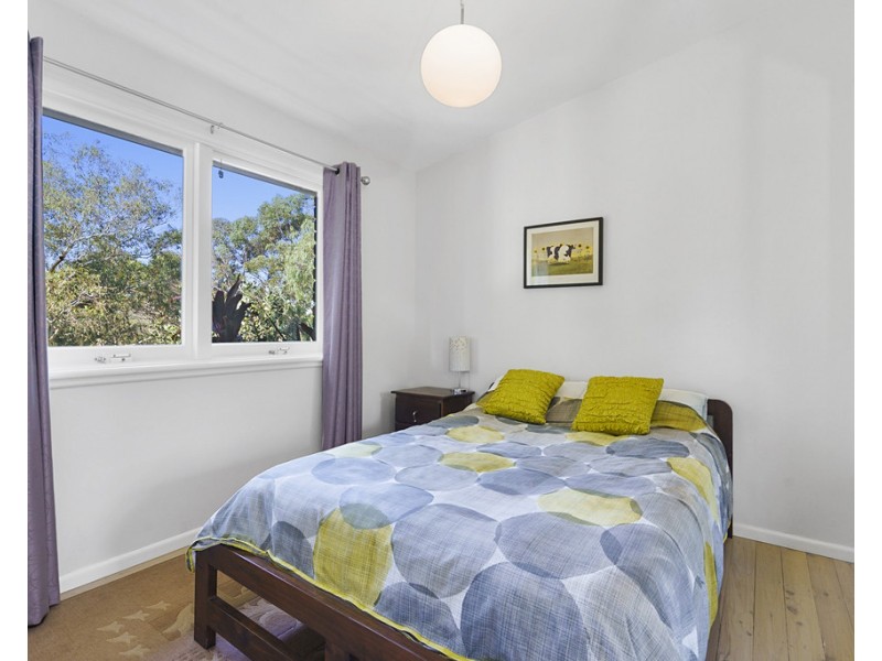 33 Currie Road, Forestville NSW 2087