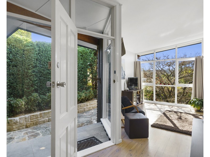 33 Currie Road, Forestville NSW 2087