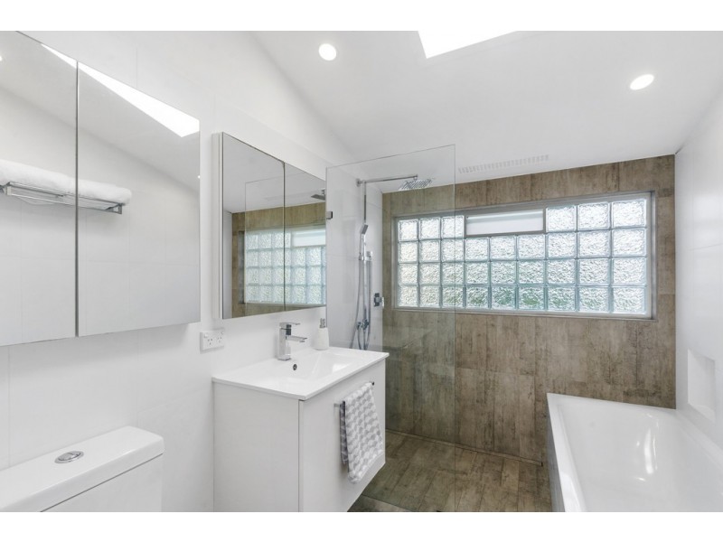 60 Elm Avenue, Belrose NSW 2085