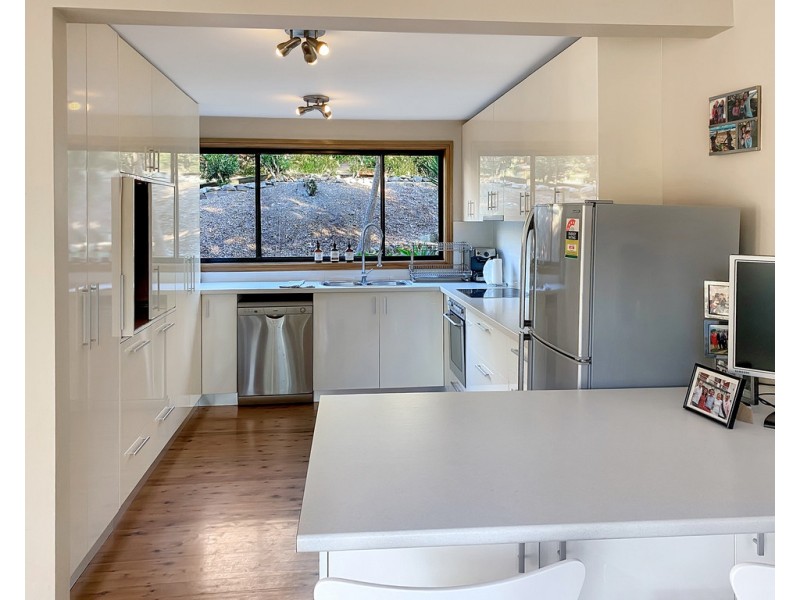 18 Londonderry Drive, Killarney Heights NSW 2087