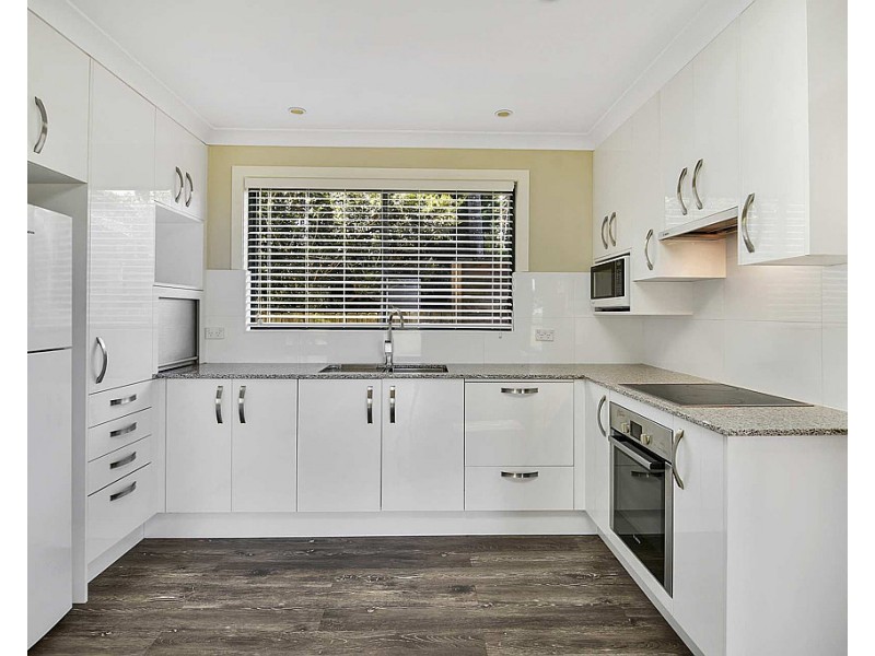 Flat @ 5 Finian Avenue, Killarney Heights NSW 2087