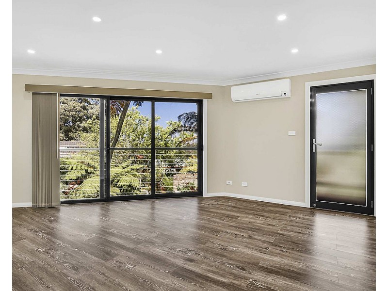 Flat @ 5 Finian Avenue, Killarney Heights NSW 2087