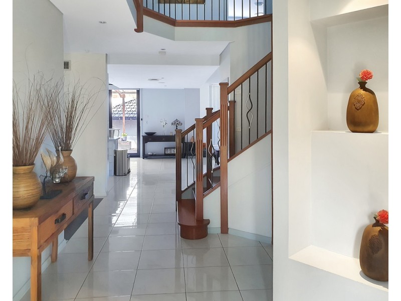 11 Grevillea Avenue, Warriewood NSW 2102