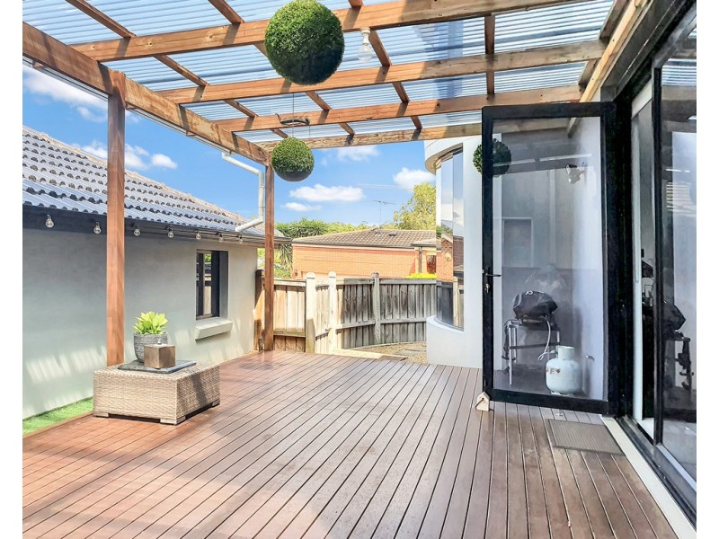 11 Grevillea Avenue, Warriewood NSW 2102