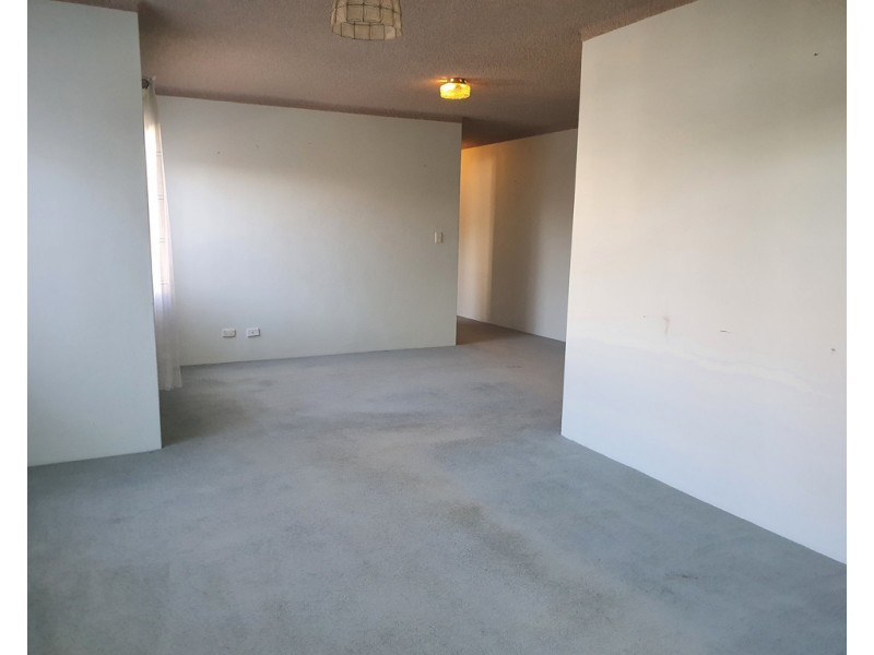 2/37 Park Street, Narrabeen NSW 2101