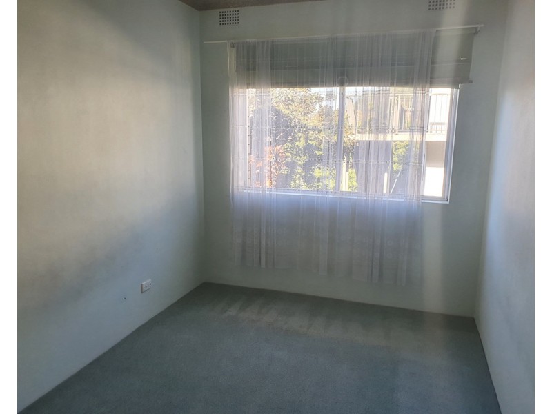 2/37 Park Street, Narrabeen NSW 2101