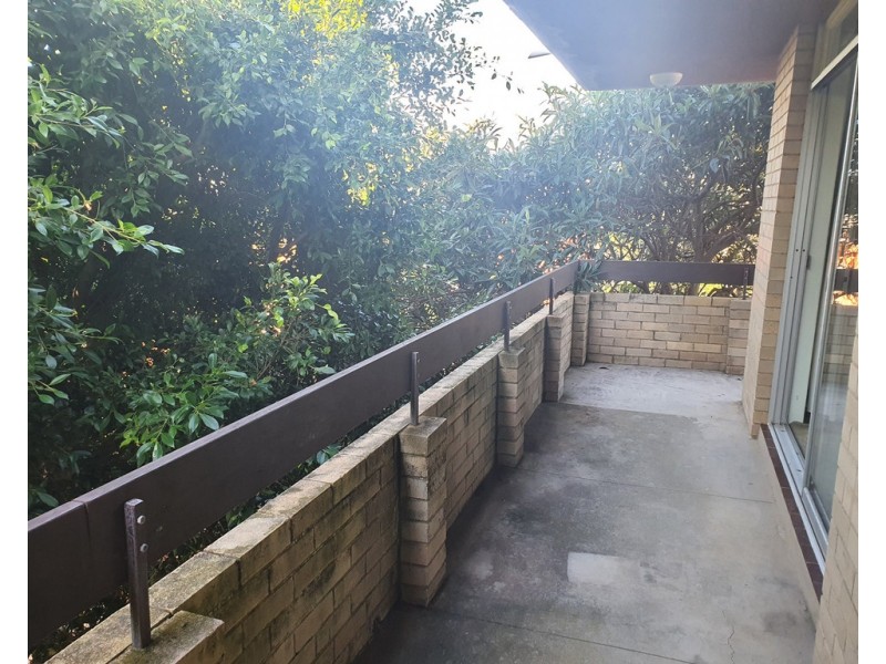 2/37 Park Street, Narrabeen NSW 2101