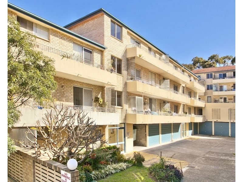24/14 Mooramba Road, Dee Why NSW 2099