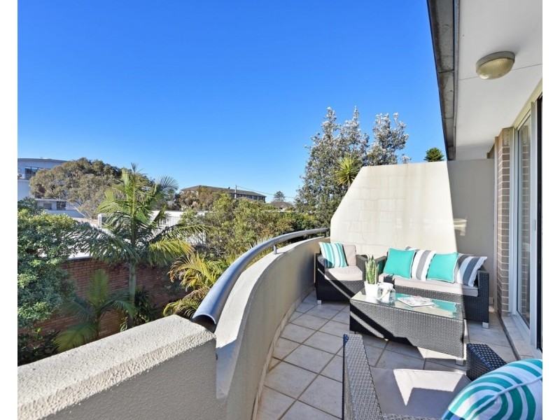 11/10 Lagoon St, Narrabeen NSW 2101