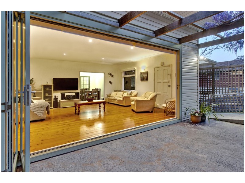 3 Glentrees Avenue, Forestville NSW 2087