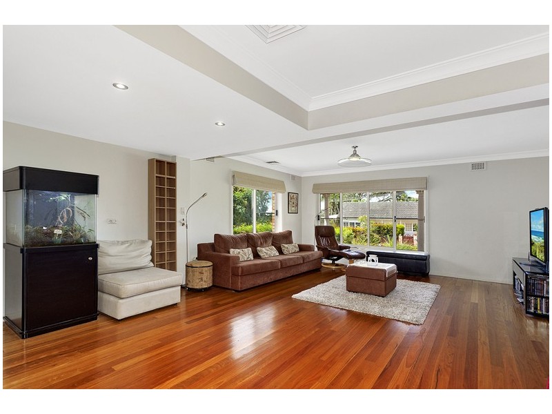 17 Carlow Crescent, Killarney Heights NSW 2087