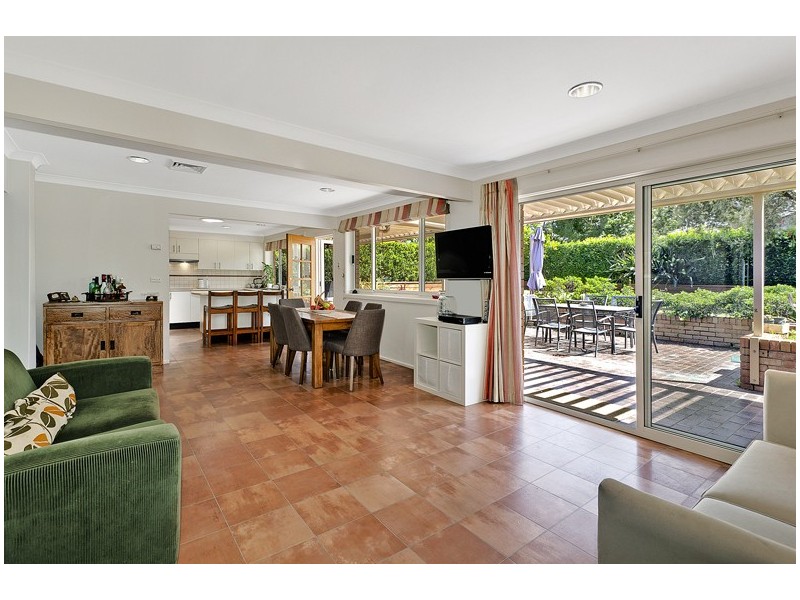 17 Carlow Crescent, Killarney Heights NSW 2087