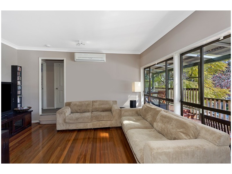 6 Vines Avenue, Forestville NSW 2087