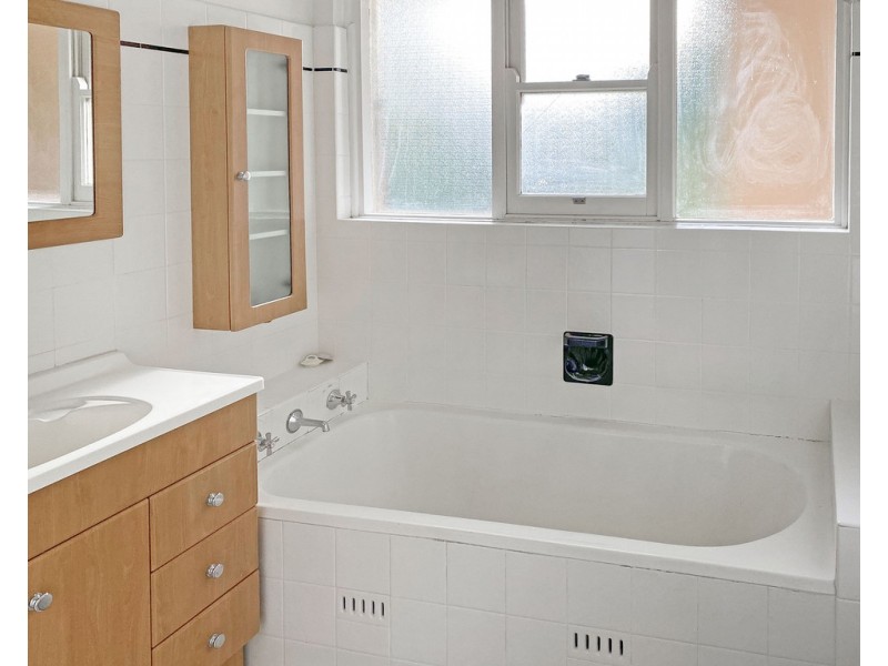 566 Warringah Road, Forestville NSW 2087