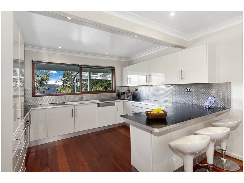 6 Jacquelene Close, Bayview NSW 2104