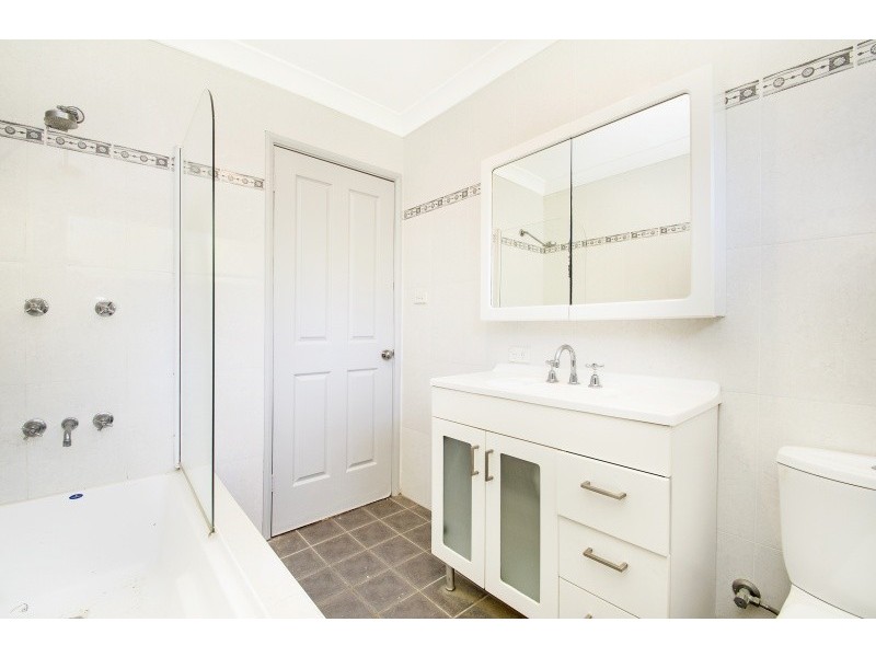 35 Greystoke Street, Wheeler Heights NSW 2097