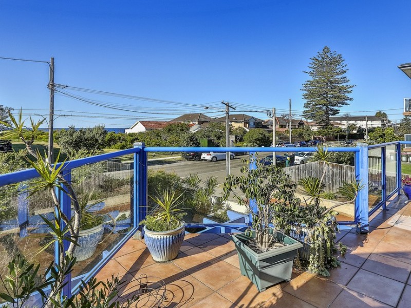1/208 Ocean Street, Narrabeen NSW 2101