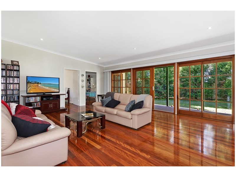 62 Karingal Crescent, Frenchs Forest NSW 2086