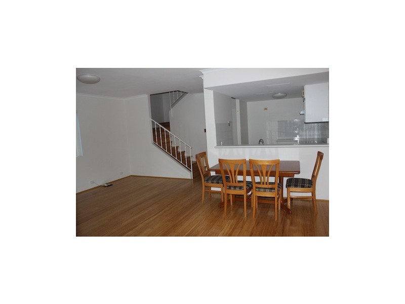 29/2 Forest Road, Warriewood NSW 2102