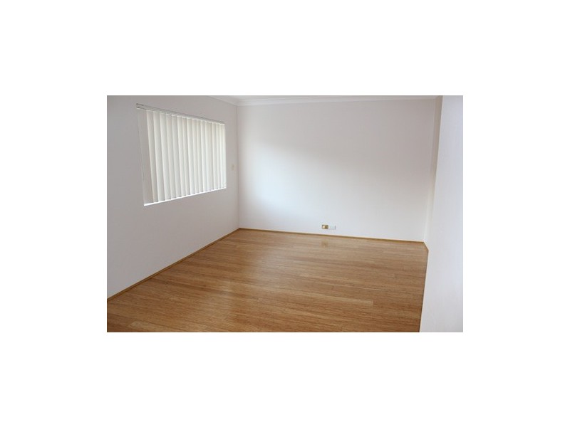 29/2 Forest Road, Warriewood NSW 2102