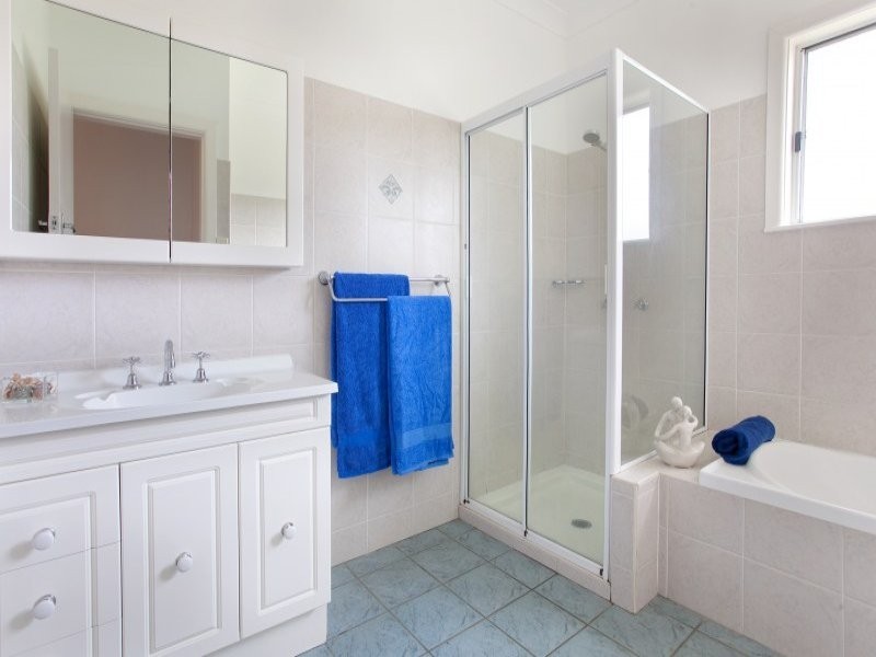 50 Pringle Ave, Belrose NSW 2085