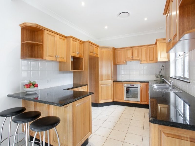 50 Pringle Ave, Belrose NSW 2085