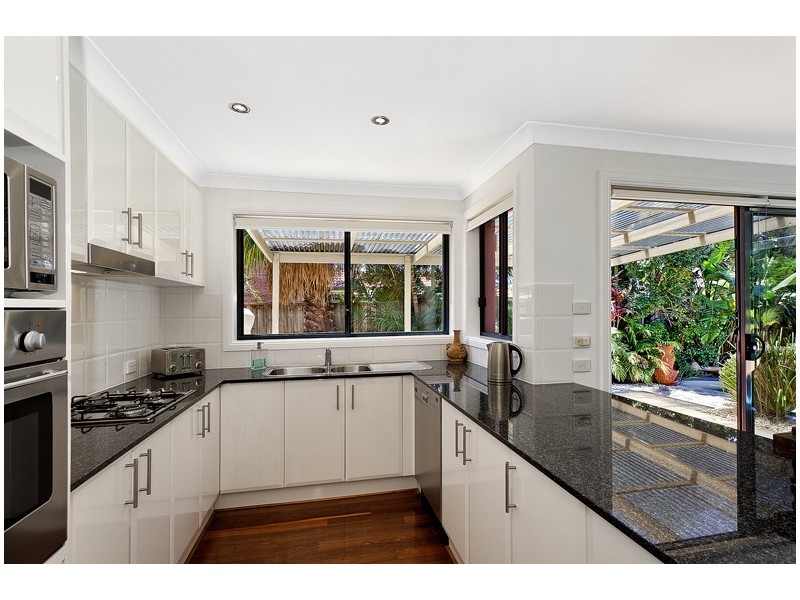 8 Simpson Street, Belrose NSW 2085