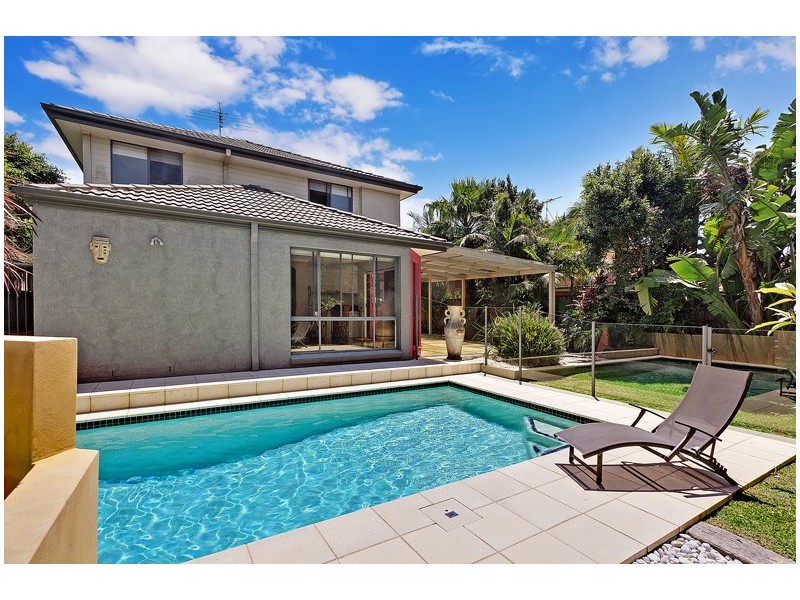 8 Simpson Street, Belrose NSW 2085