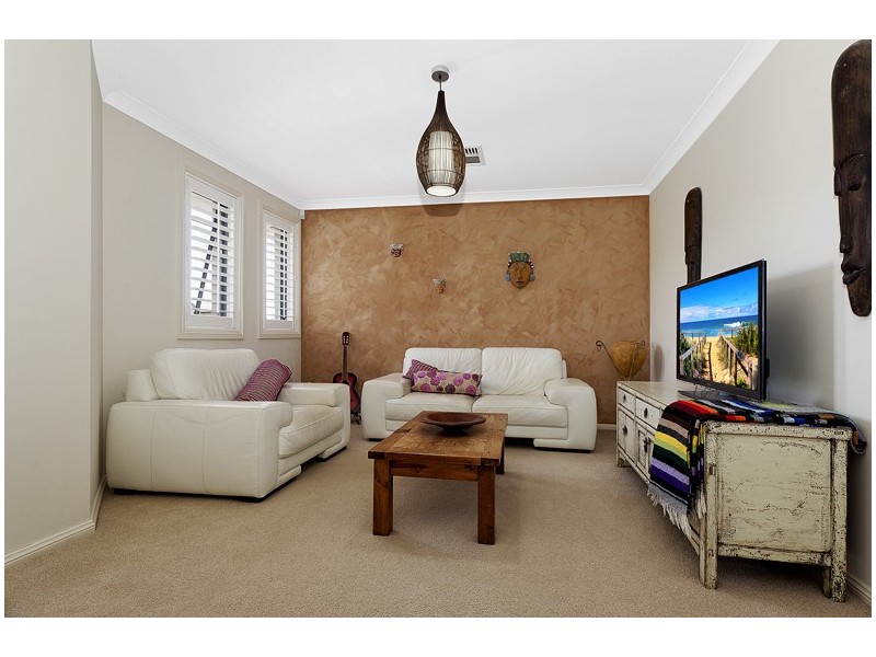 8 Simpson Street, Belrose NSW 2085