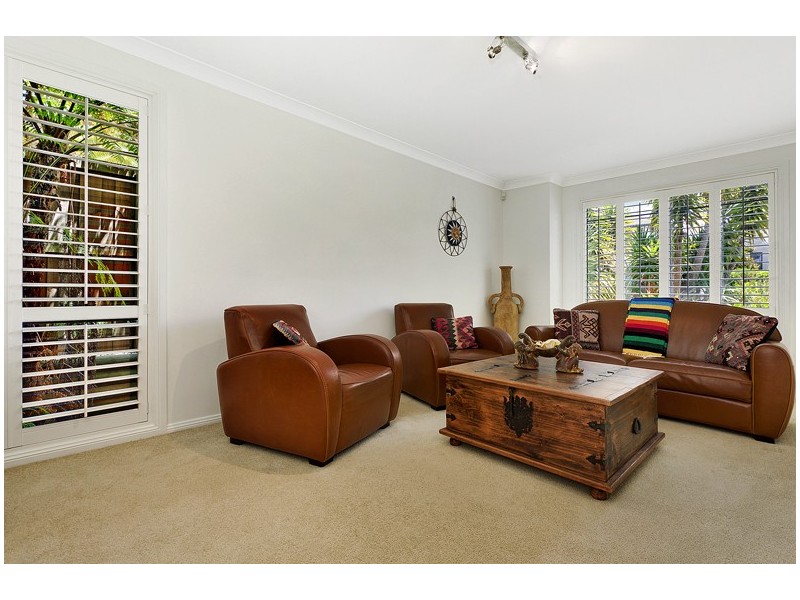 8 Simpson Street, Belrose NSW 2085