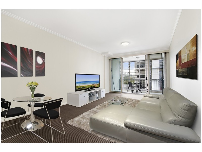 40/788 Bourke Street (aka 7 Crystal St), Waterloo NSW 2017