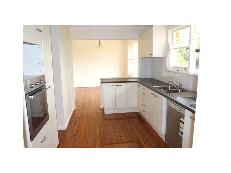 28 Connemara Avenue, Killarney Heights NSW 2087