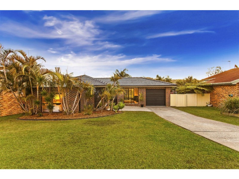 15 Scarborough Place, Bateau Bay NSW 2261
