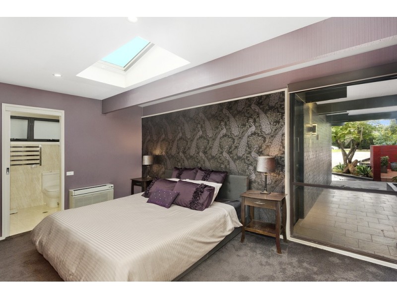 18 Forest Glen Crescent, Belrose NSW 2085