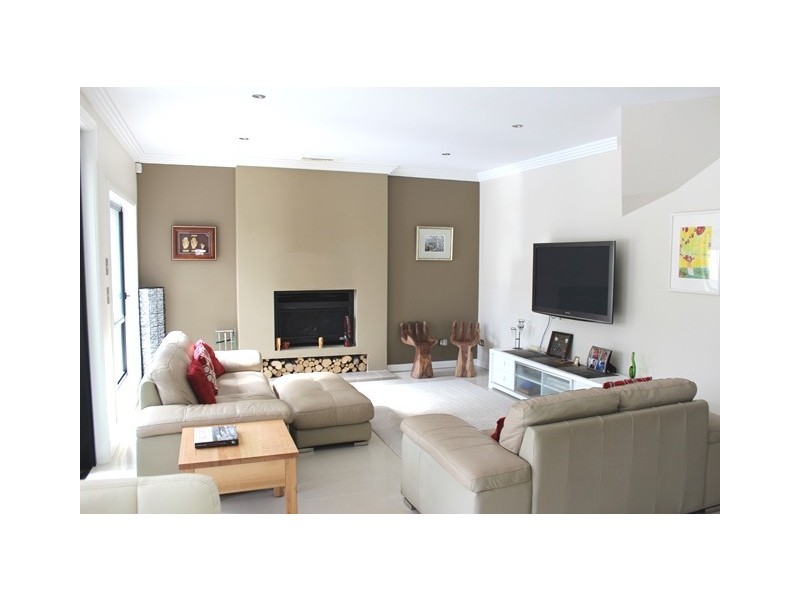 26 Deakin Street, Forestville NSW 2087