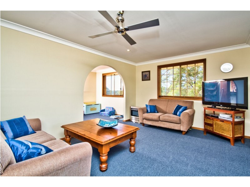 2 Kingsview, Umina Beach NSW 2257