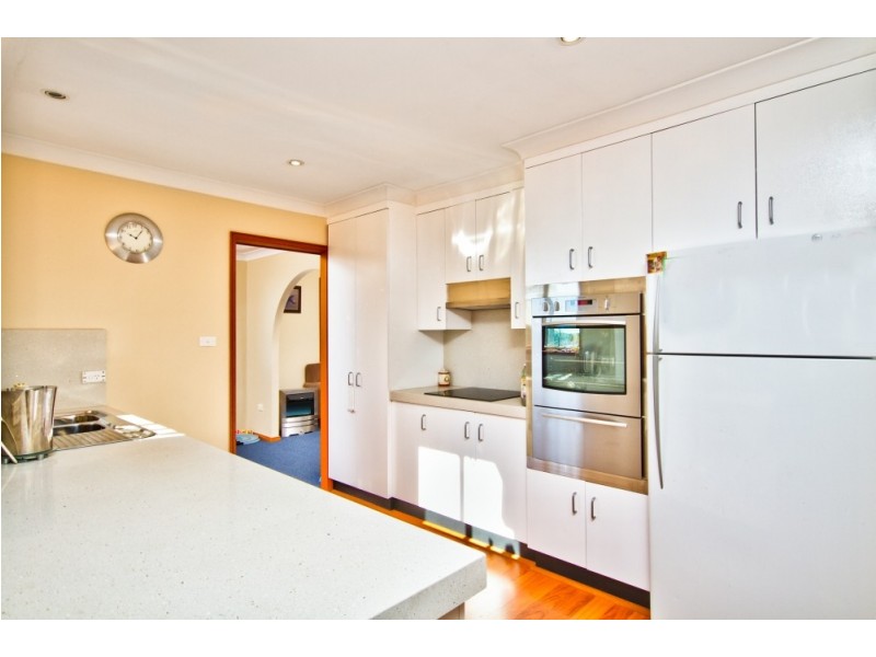 2 Kingsview, Umina Beach NSW 2257