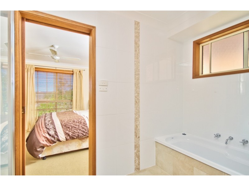 2 Kingsview, Umina Beach NSW 2257