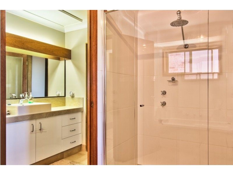 2 Kingsview, Umina Beach NSW 2257