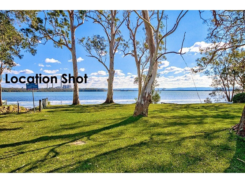 23 Warrina Avenue, Summerland Point NSW 2259