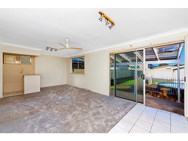 20 Dunalban Avenue, Woy Woy NSW 2256