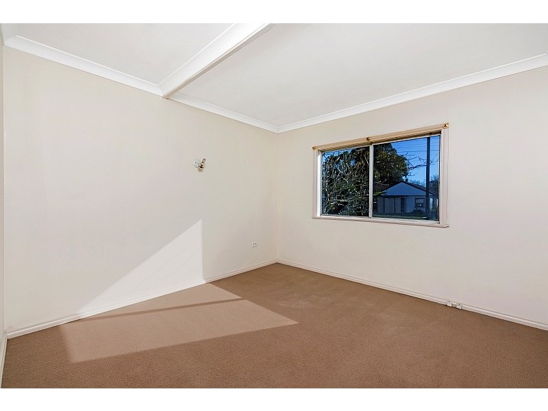 20 Dunalban Avenue, Woy Woy NSW 2256