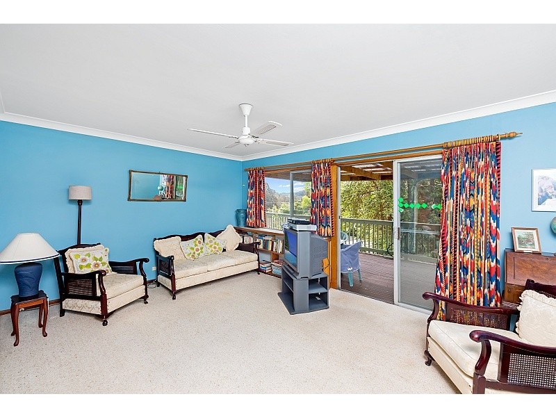 35 Hillcrest road, Empire Bay NSW 2257