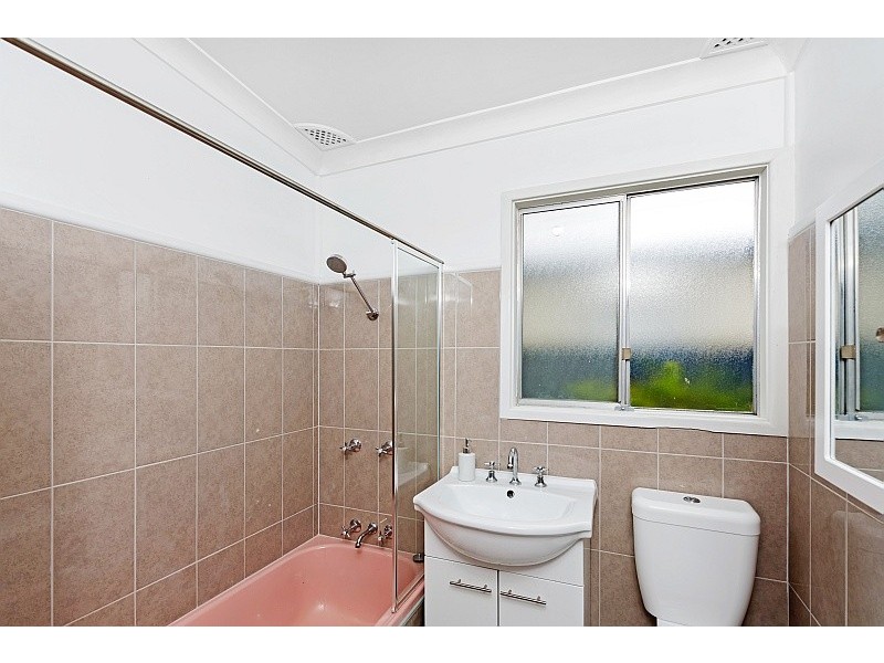 12 Pratley Street, Woy Woy NSW 2256