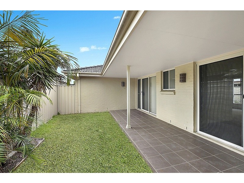 2/375 Ocean Beach Road, Umina Beach NSW 2257