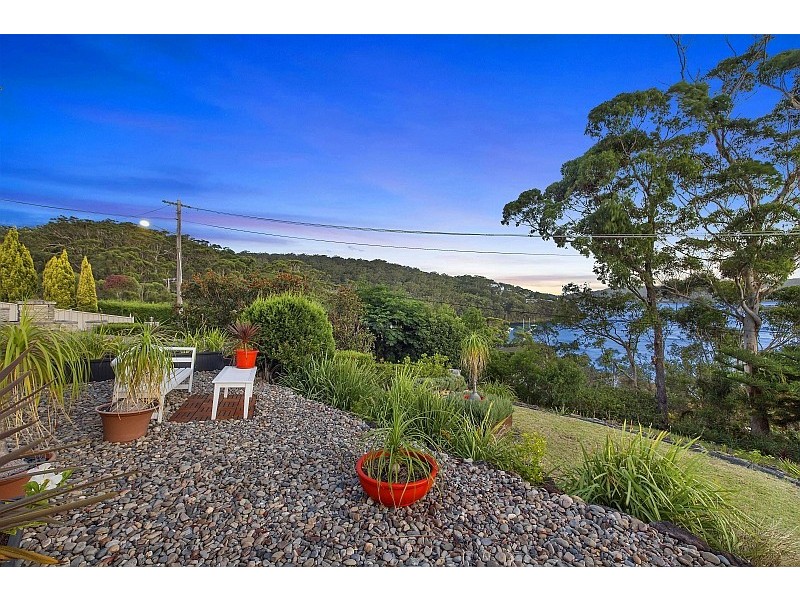 85 Daley Avenue, Daleys Point NSW 2257